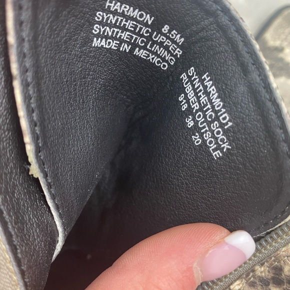 NEW STEVEN NEW YORK Harmon Triple Buckle Animal snake Print Boot booties 8.5 - Picture 14 of 15